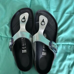 EUC Birkenstock Gizeh Natural Leather Big Buckle in Metallic Silver, EU size 39